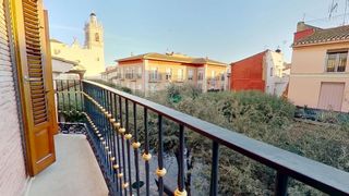 Casa adossada  Plaza constitucio. Preciosa casa señorial en el corazón de alboraya.