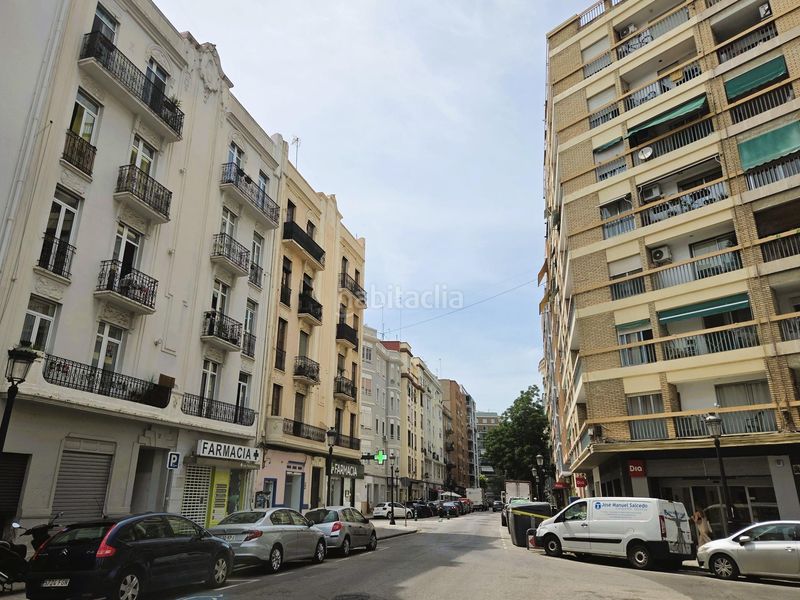Foto de3958ee-a53f-43b7-89cb-d6eb675c2c39. Pis a Mont Olivet Valencia