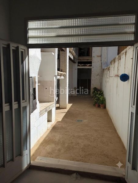 Foto c8ba1c70-761b-4605-8f3c-c1b7bd8c782e. Casa amb aparcament a Carcaixent