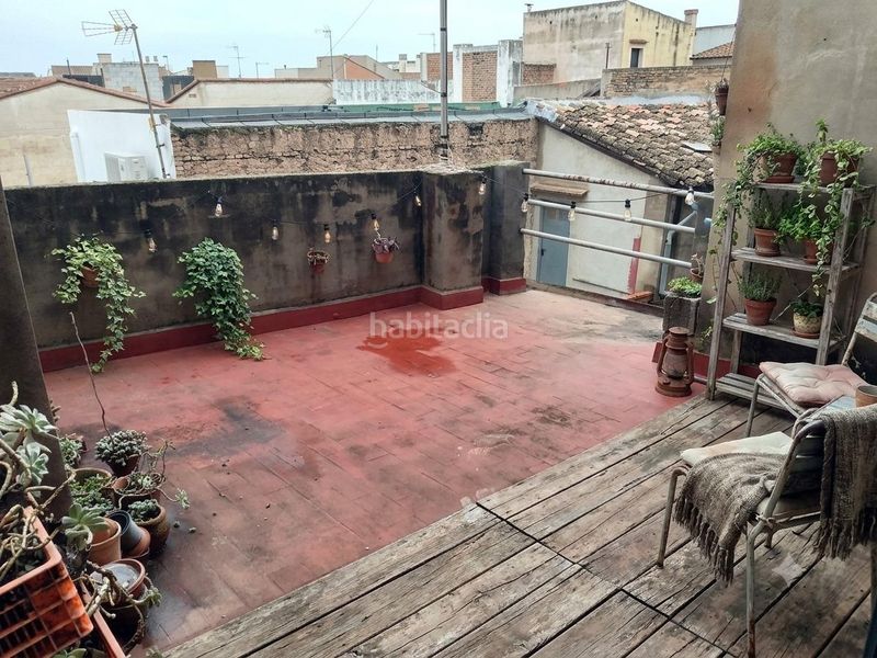Foto c98b4e00-ea6a-44e6-8f05-9734b6f1007d. Casa amb aparcament a Carcaixent