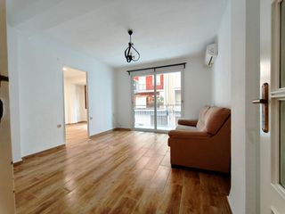 Affitto Appartamento in Calle del pintor genaro lahuerta 14. Luminosa vivienda con 2 terrazas y ascensor a un paso de viveros
