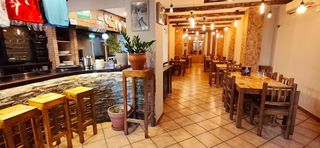 Traspàs Local Comercial a Plaza vicente iborra 3. Traspaso de restaurante en pleno funcionamiento  facturación dem