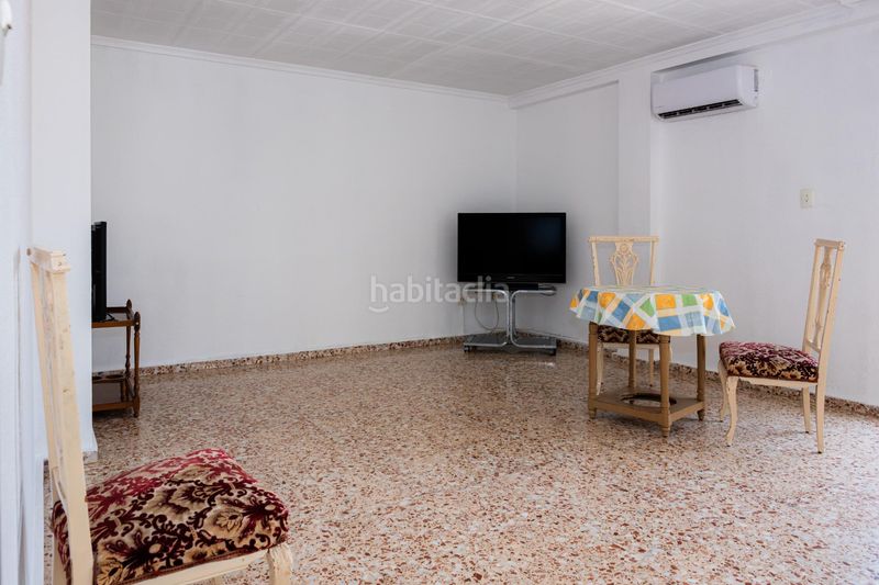 Foto 9cc92188-c6e1-4937-b4fb-9f17d301b659. Pis a Alfafar