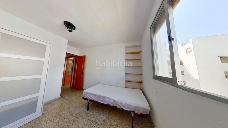 Foto a0b96f0a-7ef0-416f-8991-5cc5133a77c1. Pis a L´Amistat Valencia