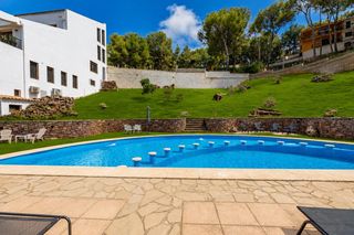 Chalet  Calle murtal el. Exclusiva villa de lujo con rentabilidad, piscina para eventos y