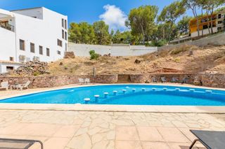 Chalet  Calle murtal el. Exclusiva villa de lujo con rentabilidad, piscina para eventos y