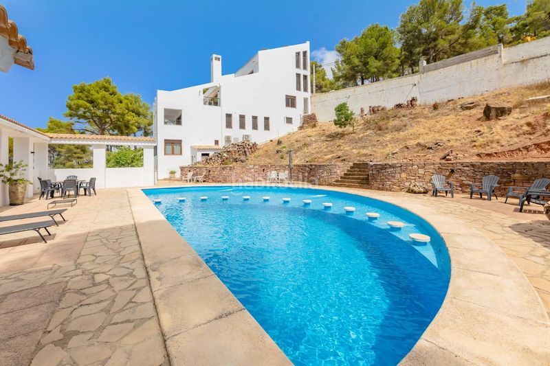 Foto a7796af6-a64d-4b38-9d15-092c130f98c8. Xalet amb aparcament piscina a Segart