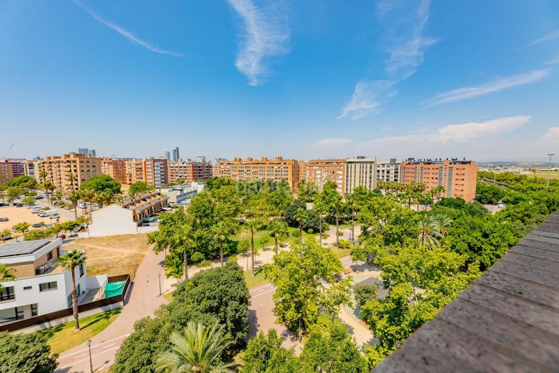 Foto 4b3f4a33-f25f-467c-ad79-aea3cef08239. Àtic amb calefacció aparcament piscina a Nou Benicalap Valencia