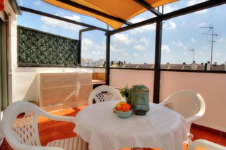 Àtic  Calle carinyena. Ático dúplex con 2 terrazas, garaje y trastero en calle céntrica