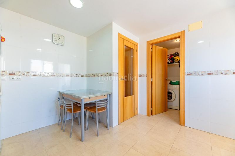 Foto eff2bd2d-bcc2-4b00-b886-0e7a1b0ccaf2. Casa adossada amb aparcament piscina a Moncófar Pueblo Moncofa