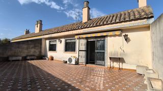 Location Attique à Calle doraor 10. Atico en serra
