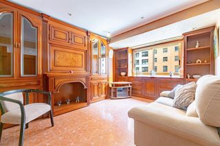 Appartement à Joaquin benlloch ingenier 9. Malilla a tu alcance 3 habitaciones y espacio para hacerlo tuyo