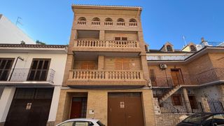 Etagenwohnung  Calle senda hermana 26. Crea la casa de tus sueños a tu medida en museros!