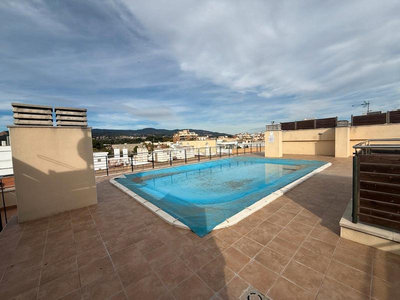 Foto cde98216-8841-42ae-85e7-567edfb97783. Appartamento con parcheggio piscina in Mestral Reus