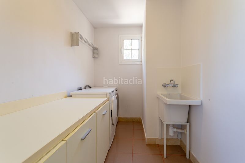 Foto ee761ad6-eb56-4d4c-92fe-b137b1600342. Xalet amb xemeneia calefacció aparcament piscina a Salou