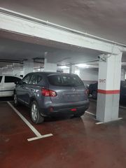 Aparcament cotxe  Carrer de l'alcalde joan bertran 34. Parking en venta