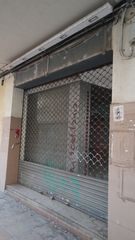 Miete Geschäftsraum  Carrer de la mare molas 35a. Local en alquiler