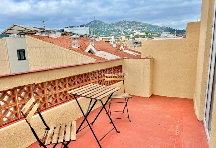 Foto 3875630d-a1f6-449a-89e1-12172c462c83. Edificio in Centre Lloret de Mar