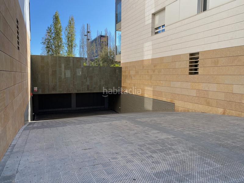 Foto cd362cad-f38e-4703-9cf8-546cbdecdf8e. Aparcament cotxe a Centre-Can Nadal Sant Feliu de Llobregat