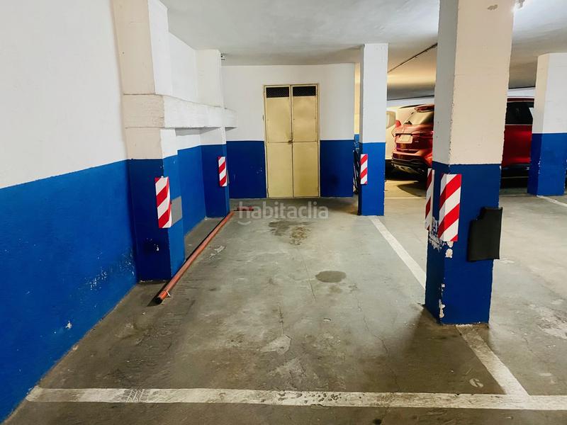 Foto fa01e1d2-bcf2-45e6-8f51-38e30f6a6cc7. Parking voiture dans Roses-Castellbell Sant Feliu de Llobregat