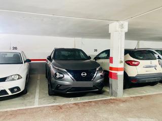 Autoparkplatz  Riera de la salut. Amplia plaza de parking en la salud