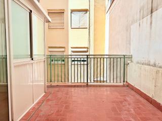 Ground floor  Rambla marquesa de castellbell. Céntrico bajos con terraza. reformado, en buena ubicación y bien