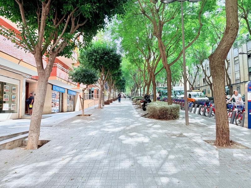 Foto 3eb48080-dfb2-49b9-8e17-95a1c4953aeb. Parking voiture dans Can Calders Sant Feliu de Llobregat