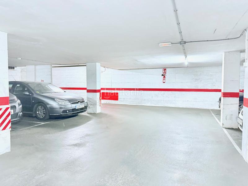 Foto ed64d082-4ddd-4e94-9f37-1e7625495cb4. Parking voiture dans Can Calders Sant Feliu de Llobregat