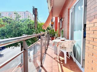 Appartement à Roses-Castellbell. ¡oportunidad en la parte baja de mas lluí! pisazo todo exterior,