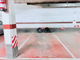 Location Parking voiture  Passeig nadal. En el mismo centro de la localidad, junto al ayuntamiento