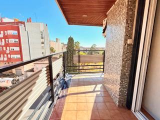 Pis  Passeig comte de vilardaga. Reformado, muy soleado, todo exterior y espectaculares vistas pa