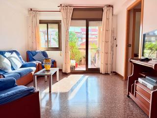 Appartamento  Carrer de francesc sáez. Céntrico, muy soleado, en buen estado de conservación y zona con