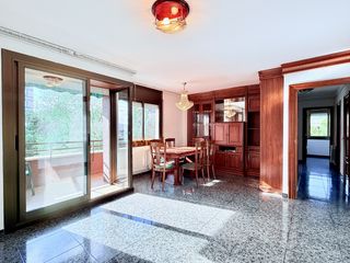 Appartamento  Passeig comte de vilardaga. Muy soleado, todo exterior, amplio y con vistas despejadas