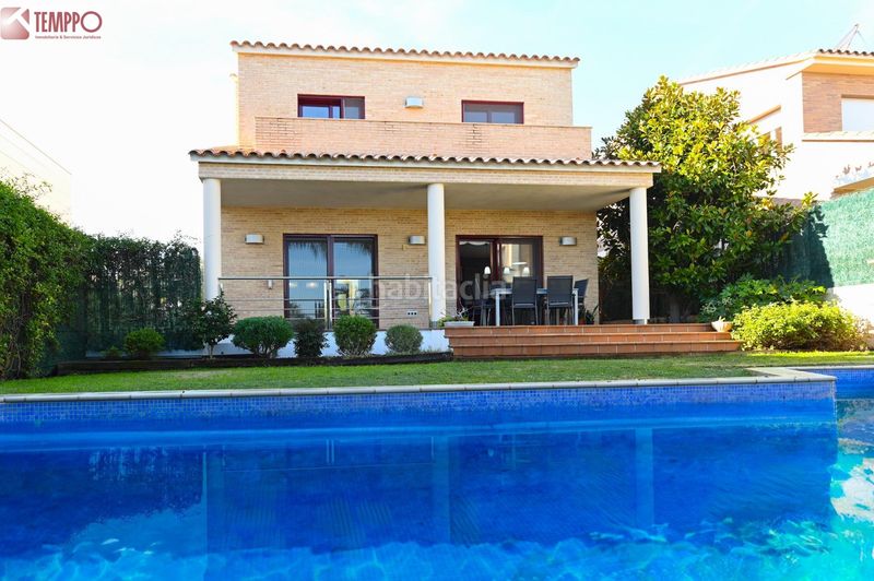 Foto 6f5f9e41-6f9c-4896-8c2b-2bcacf64eed8. Casa amb calefacció aparcament piscina a El Tancat-Mas d´en Gual Vendrell (El)