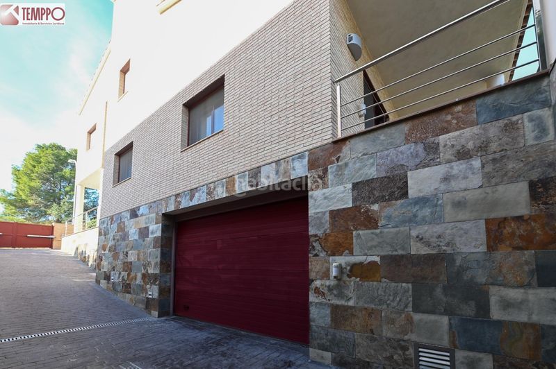 Foto db2beea2-6def-4c2c-b904-bc7ff8523c0d. Casa amb calefacció aparcament piscina a El Tancat-Mas d´en Gual Vendrell (El)