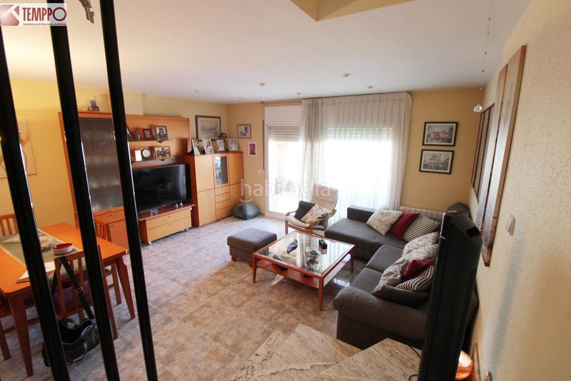 Foto 190e839c-1aef-44bf-9099-fbf2663c9781. Casa adossada amb calefacció aparcament a El Tancat-Mas d´en Gual Vendrell (El)