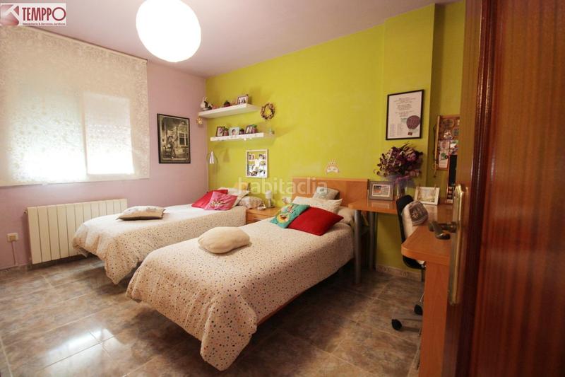 Foto 96d2e1ed-3e05-4fe1-a90a-0c0f58aeac2a. Casa adossada amb calefacció aparcament a El Tancat-Mas d´en Gual Vendrell (El)