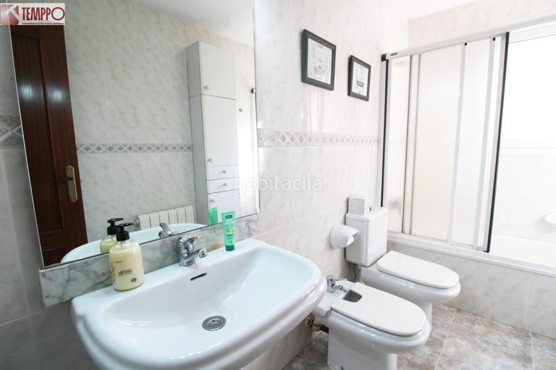 Foto be8a8e0f-a241-44c5-8f3d-64fd0abd51d3. Casa adossada amb calefacció aparcament a El Tancat-Mas d´en Gual Vendrell (El)