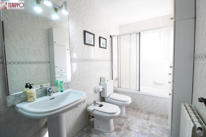 Foto f7019e38-72cb-45b7-bec1-6c9fa41de028. Casa adossada amb calefacció aparcament a El Tancat-Mas d´en Gual Vendrell (El)