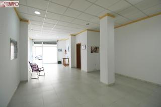 Local Comercial  Calle conflent. En venta local totalmente acabado