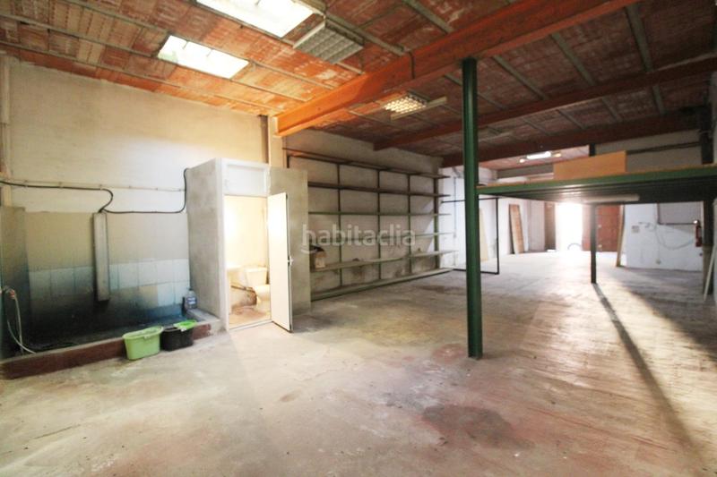 Foto c7229d4b-71d2-4cbe-a05f-d22c176f1fee. Alquiler local comercial se alquila almacén en el tancat en Vendrell (El)