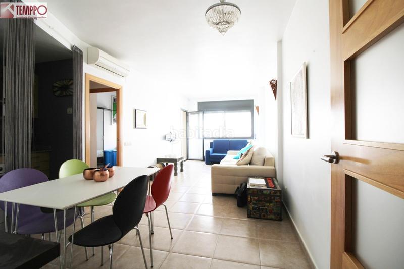 Foto e843d098-2a95-44bf-abea-3ed11cee2243. Piso con balcón, plaza de aparcamiento y amplísimo trastero en Vendrell (El)