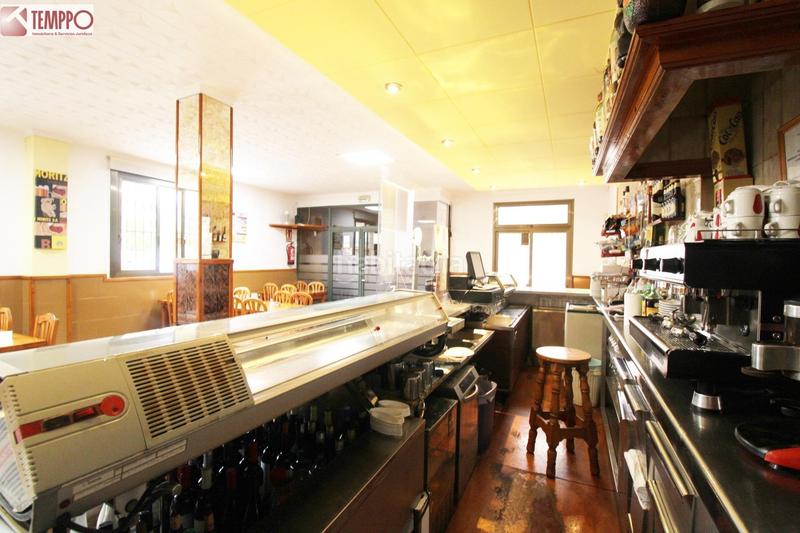 Foto f3001ba8-f582-4ad3-b6fc-b9664f6284af. Local comercial restaurant en venta, junto con vivienda! en Vendrell (El)