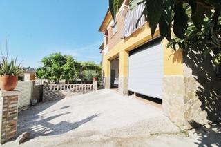 House in Segur de dalt. 2 casas en 1,....en segur de dalt!
