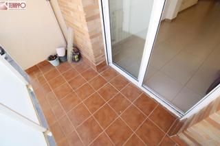 Miete Etagenwohnung  Carrer montsia. Sin amueblar y con pk y ascensor