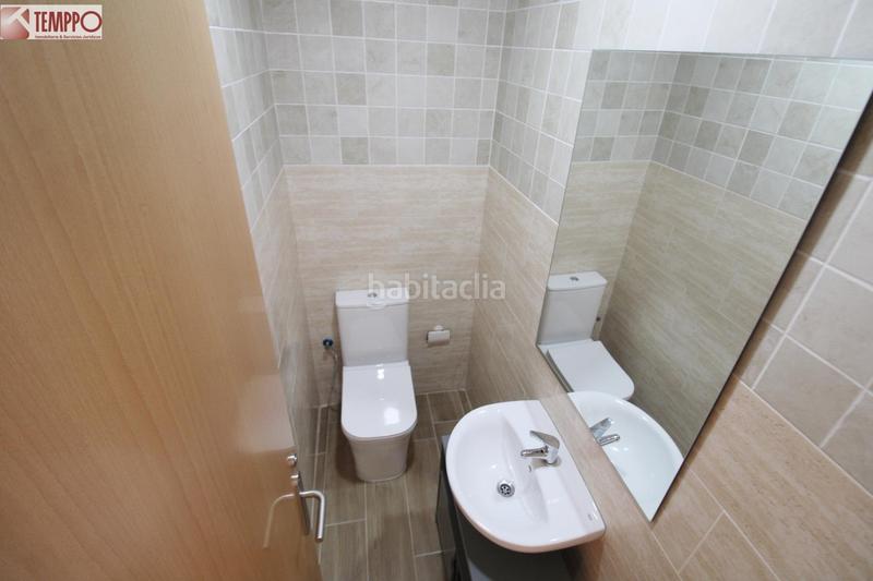 Foto 1bf4c674-bafb-4dd3-bde3-88761ac79d94. Alquiler planta baja amplio y con terraza de más 40m2 en Calafell