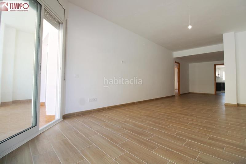 Foto fdcf2c95-a949-464b-b02b-73916e586220. Alquiler planta baja amplio y con terraza de más 40m2 en Calafell