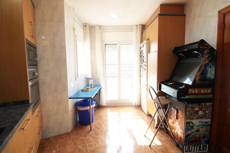 Foto 3b845a6e-98bb-46ba-9d8f-5243205edff7. Piso amplitud y luz para este piso en el tancat en Vendrell (El)