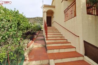 Casa a Nou Vendrell. Rodeada de tranquilidad y a un paso de todos los servicios