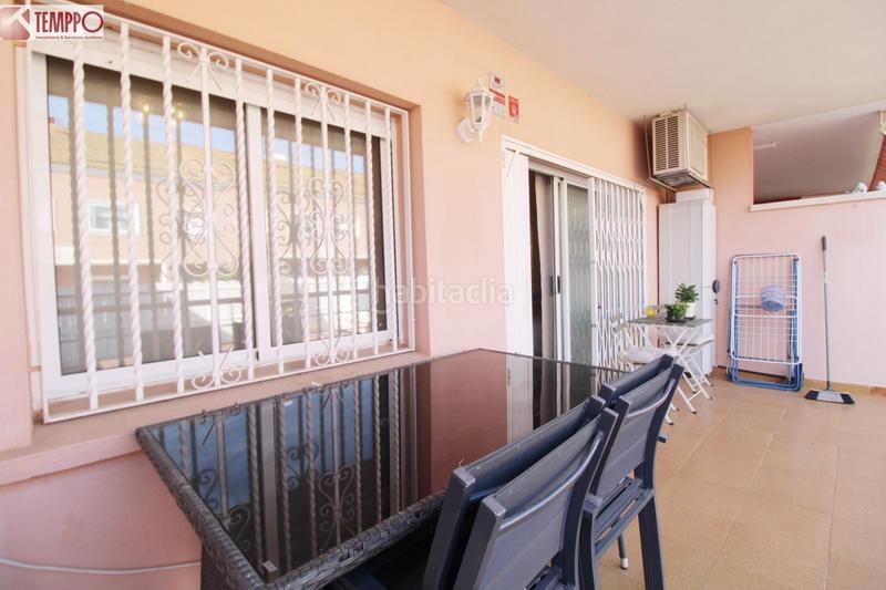 Foto 5eff59a2-2c61-472b-bb74-140e44140069. Casa adossada amb calefacció aparcament piscina a Vendrell (El)